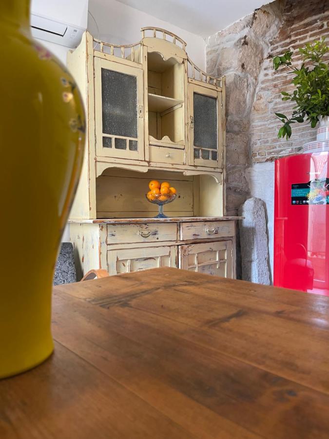 Cres B Studio Apartman Buitenkant foto